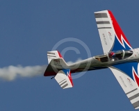 1GLOVELIER 084