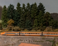 1TRAINS047
