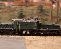 2TRAINS003