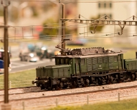 2TRAINS019