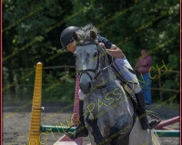 1YVONAND071