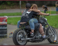 2HOTROAD104