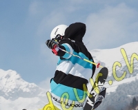 3JAUN046